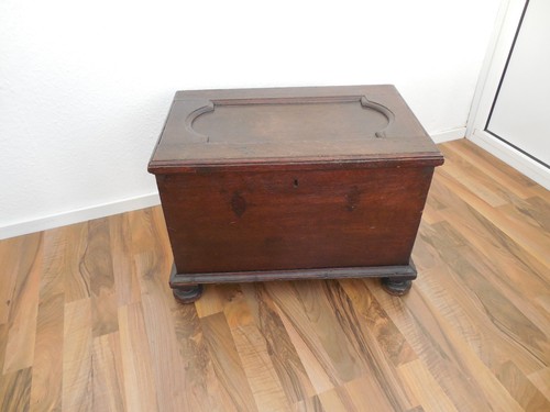 Antike truhe flachdeckeltruhe - antike,