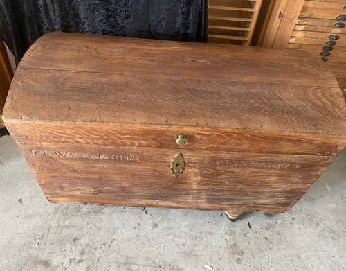 Truhe von 1730 - , runddeckel