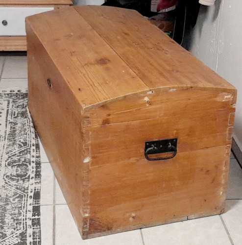 Truhe antik holzkiste - truhe,
